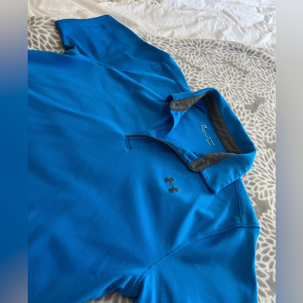 Mens golf performance polo. Worn once. Perfect condition.